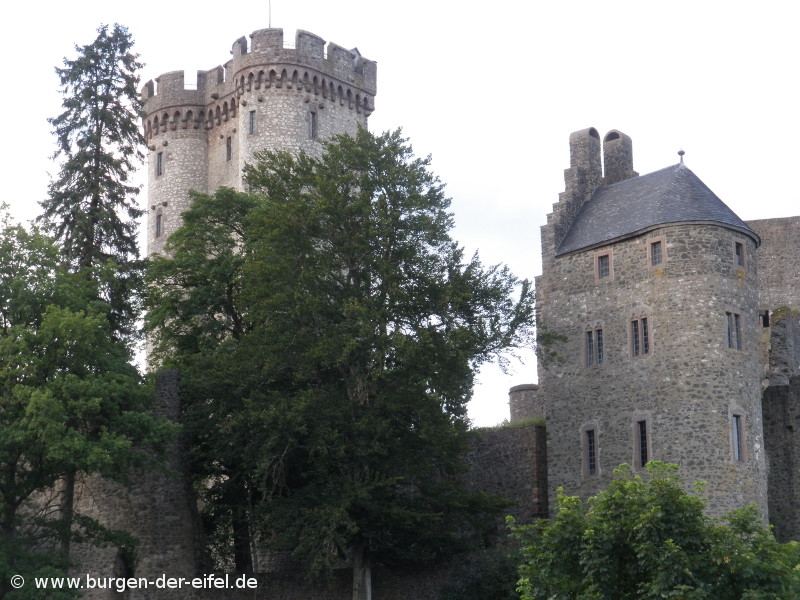 Kasselburg bei Pelm